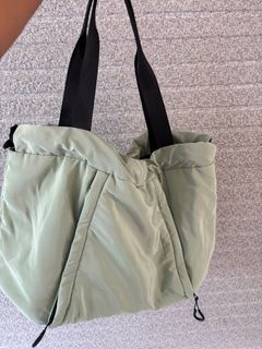(Category: ) located in . Submitted by ceegieca (Listing ID 1387243439, Image 1). Description: .
