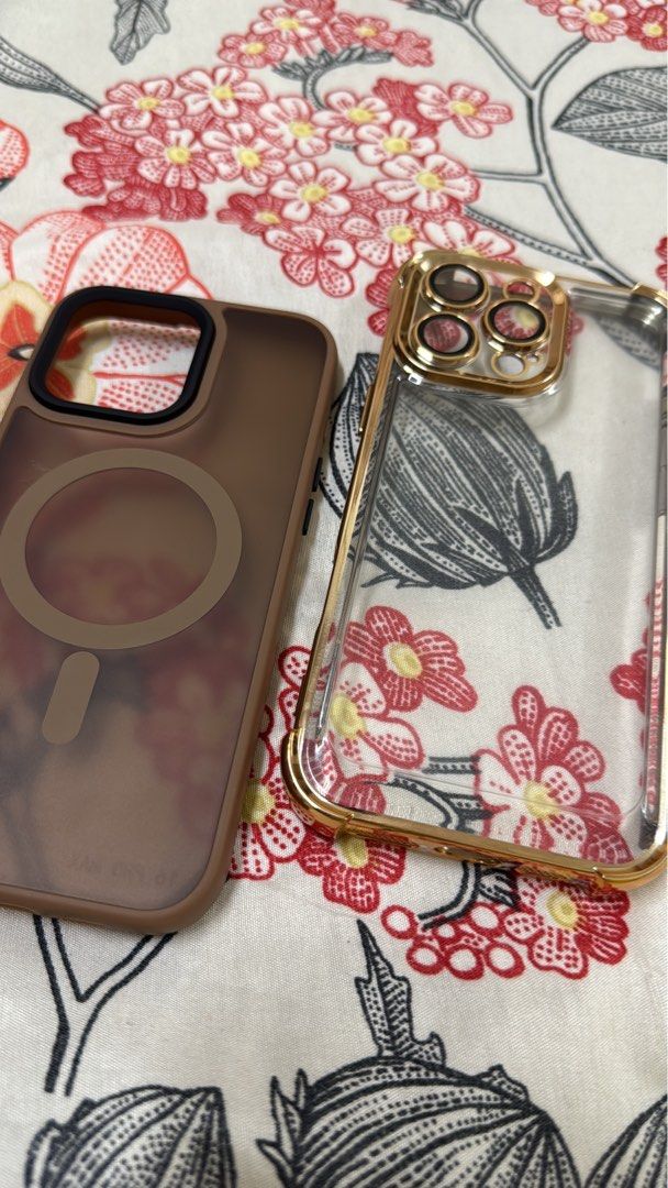 Ip16 pro max case (Category: Cases & Covers) located in Kemaman. Submitted by tiniepreloved (Listing ID 1387284759, Image 1). Description: Lambat sampai so beli kt kedai yg ok. Nk jual ni.