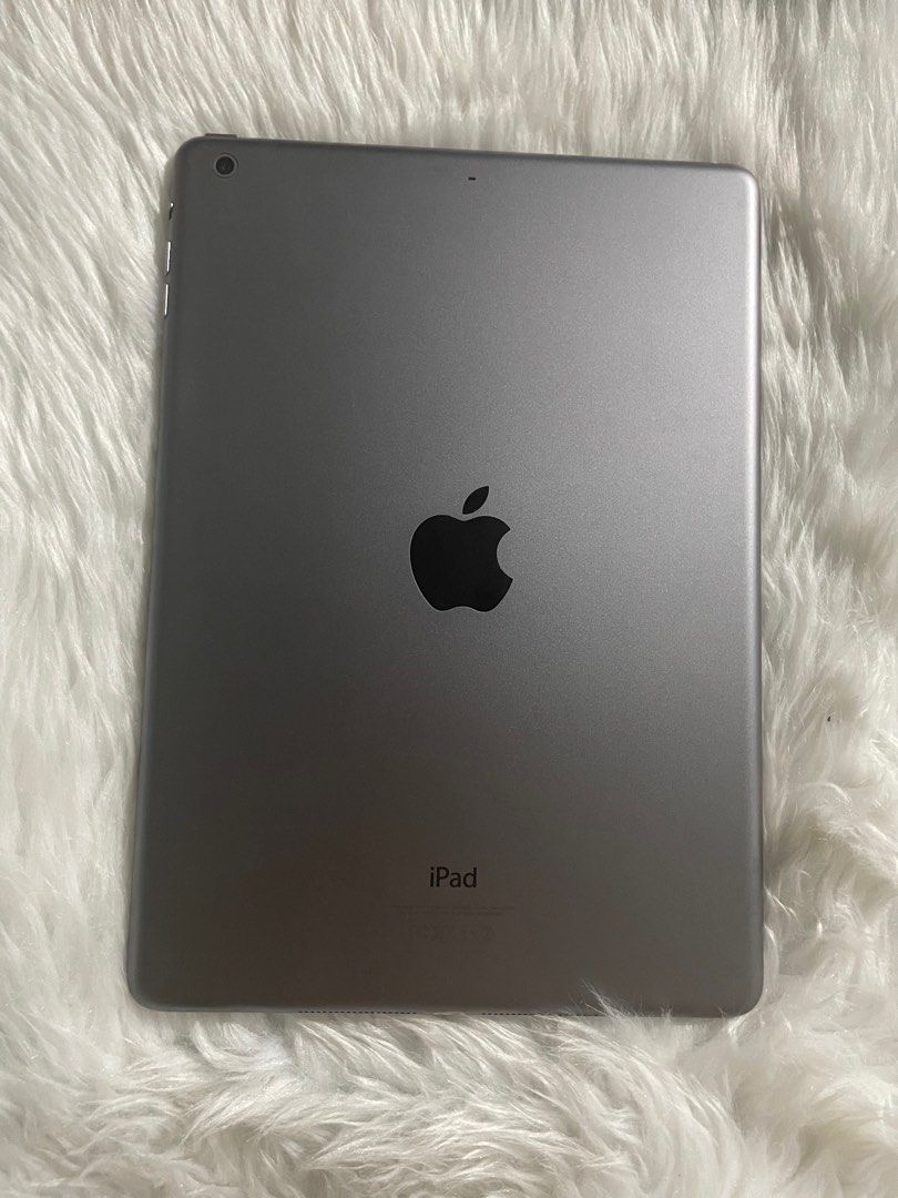 Ipad Air (1st Generation) 32 & 16 GB (Category: iPad) located in Pasay City. Submitted by khxore (Listing ID 1387260862, Image 2). Description: IPAD AIR (1st Generation) FOR SALE 🪐 ₱9,900 for TWO iPad Air (1st generation) - ₱5,200 * Wi-Fi + Cellular * Battery Health: 100% * 32 GB * Space Gray * 9.7-inch Retina display * IOS 12.5.7 * Both front and back camera is working (5 MP rear, 1.2 MP front) * Home button working * No scratches, physical app