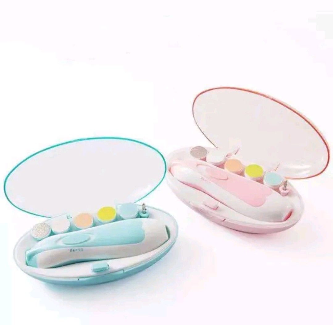 KANGAROO MOM Baby Nail Trimmer (Category: Baby Toiletries & Grooming) located in Bangui. Submitted by theelleacollective (Listing ID 1387218859, Image 1). Description: Decluttering.