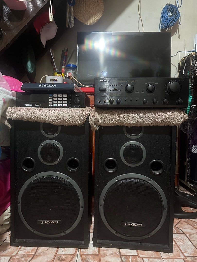 Karaoke Set (Category: Soundbars, Speakers & Amplifiers) located in Mandaluyong City. Submitted by aemendoza (Listing ID 1387213199, Image 2). Description: Brand new never been used Both January 2025 1 Stellar mixer 1 Platinum Reyna 4 1 Konzert Amplifier 502 with USB 1 set Konzert speakers 12inches 3way With 1 songbooks, CD, manual .