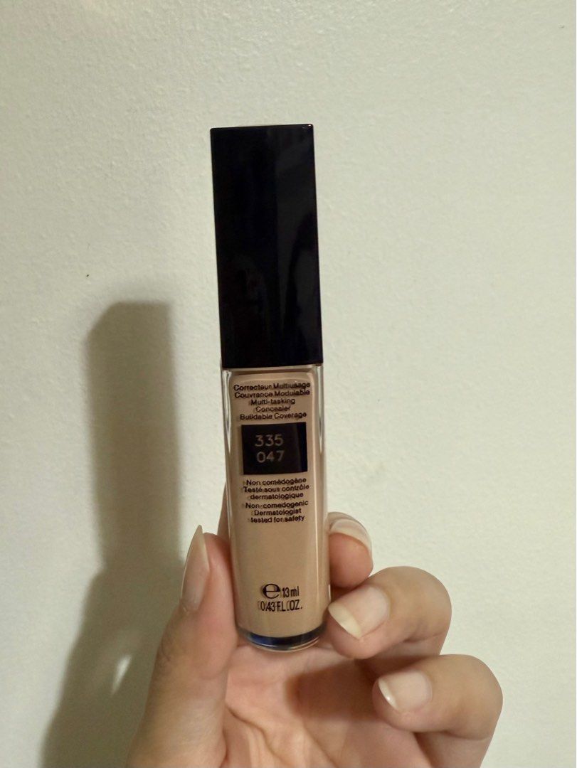 Lancome Teint Idole Concealer (shade 335) (Category: Makeup) located in Taguig. Submitted by AVdeclutters (Listing ID 1387251776, Image 3). Description: WHAT IT DOES: Teint Idole All Over Concealer is a luxurious creamy all-in-one full coverage concealer that melts seamlessly into your skin to brighten, correct, highlight, and contour with weightless full coverage and a natural matte finish. - swatched only - bought online in Sephora - sold for P