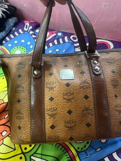 (Category: ) located in . Submitted by bagelyabyjoy (Listing ID 1387228854, Image 1). Description: .