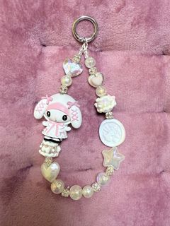 (Category: ) located in . Submitted by omytinywardrobe (Listing ID 1387324001, Image 1). Description: .