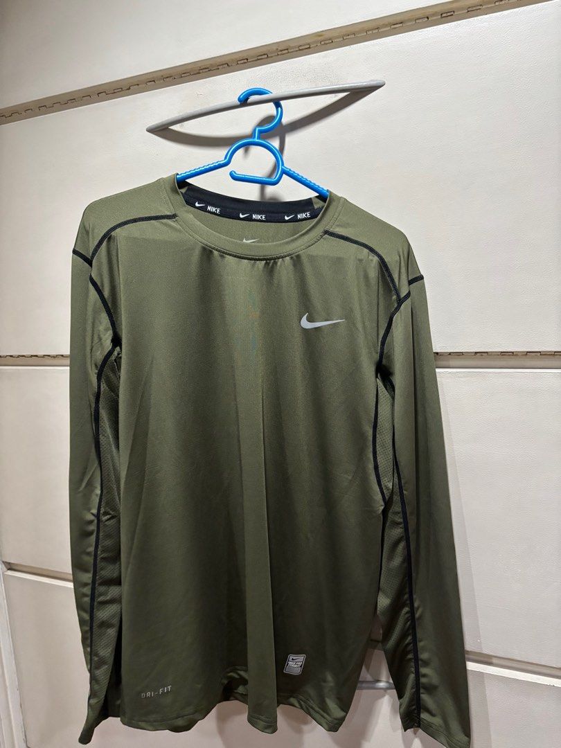 Nike Dri fit Long sleeve XL (Category: Activewear) located in Paranaque City. Submitted by natchin30 (Listing ID 1387294743, Image 1). Description: Nike Dri Fit long sleeve great for sunny outdoor wear - bike, run, soccer, etc.