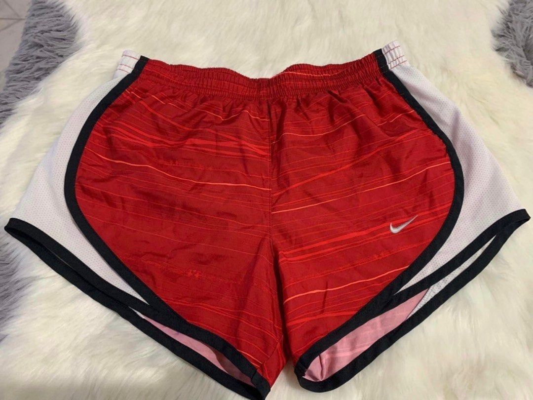 nike shorts xs (Category: Activewear) located in Manila. Submitted by lc0628 (Listing ID 1387316189, Image 1). Description: nike xs embroided logo.