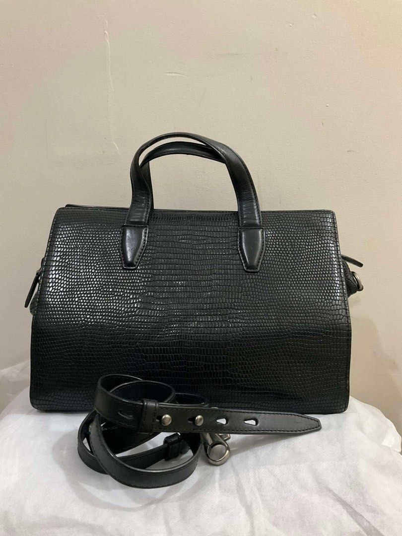 Original Alexander Wang (2way) (Category: Luxury Bags & Wallets) located in Manila. Submitted by markzhap (Listing ID 1387186227, Image 1). Description: Good as new.
