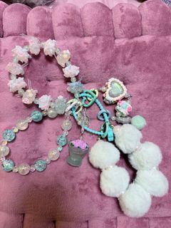 (Category: ) located in . Submitted by omytinywardrobe (Listing ID 1387325855, Image 1). Description: .