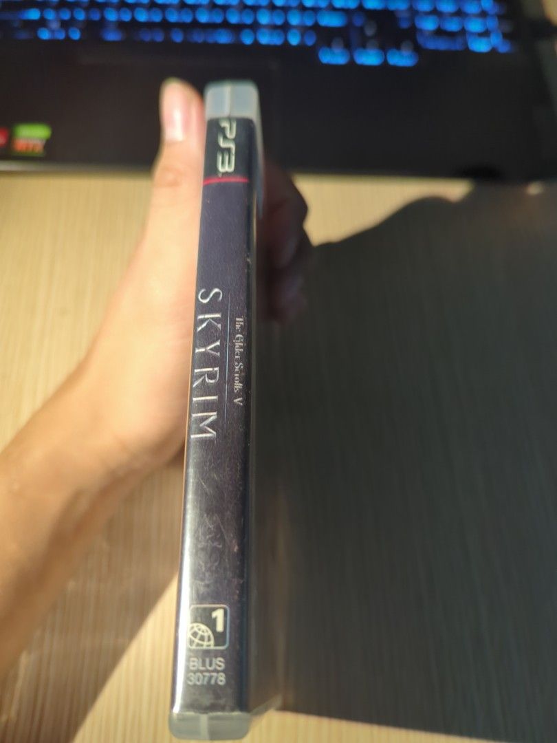 PS3 SKYRIM THE ELDER SCROLLS 5 (Category: PlayStation) located in Manila. Submitted by chinarotgu30855 (Listing ID 1387299895, Image 2). Description: PS3 SKYRIM THE ELDER SCROLLS 5 Original/Authentic From USA Actual and Detailed Picture Posted Pick up at One Oasis Condominium Pasig City Or Delivery via Lalamove, LBC cod/cop FREE DELIVERY via jnt (Payment First Basis).