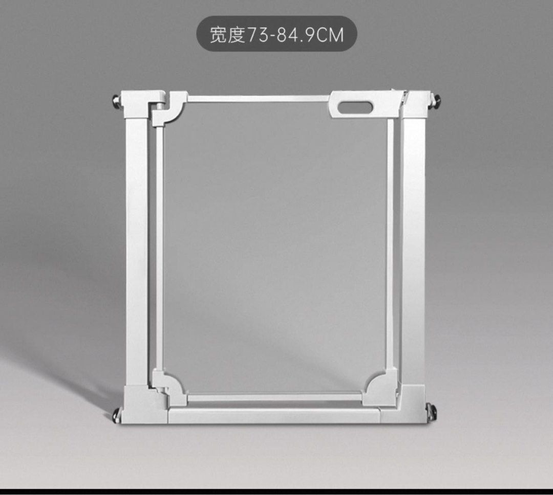 Safty gate (Category: Safety Gates, Locks & Protectors) located in Singapore. Submitted by grammychristmas (Listing ID 1387169562, Image 1). Description: .