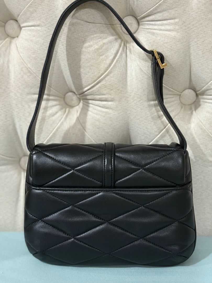 Saint Laurent Le 57 Lambskin Quilted Diamond (Category: Luxury Bags & Wallets) located in Marikina City. Submitted by bellissimaestile (Listing ID 1387354345, Image 2). Description: Kyoto, Japan preloved store bought. Self authenticate for buyers. To save bought our time and peace of mind this item is for MEET UP AND PICK UP ONLY‼️ Location 📍SAN MATEO RIZAL .