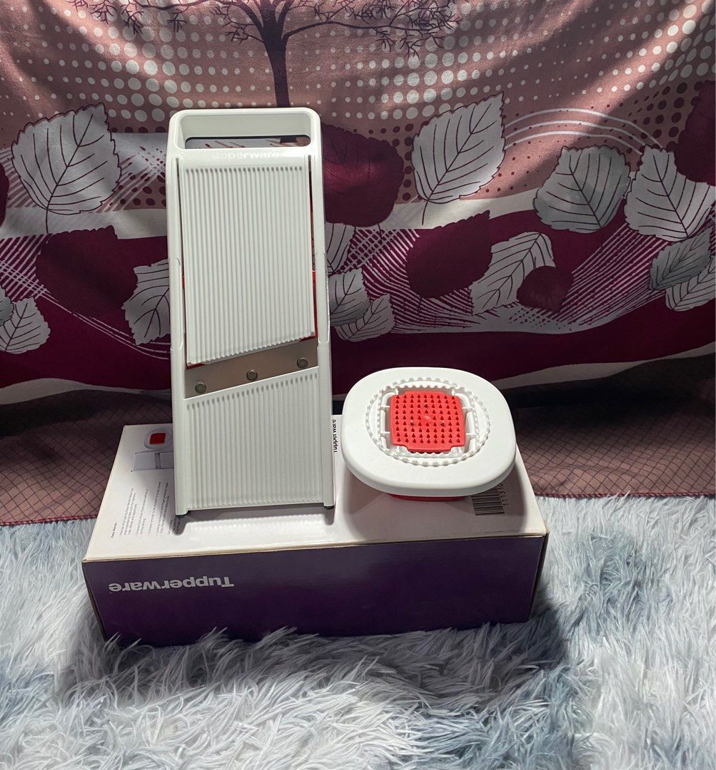 Sale!!! Tupperware | Easy Mando fruit and vegetable slicer (Category: Cookware & Accessories) located in Makati City. Submitted by mischel1 (Listing ID 1387257463, Image 1). Description: Easy Mando food slicer helps you prepare ingredients faster and easier. .