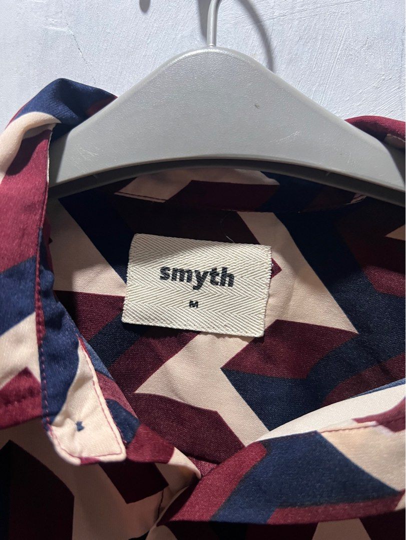 SMYTH POLO SHIRT (Category: Tshirts & Polo Shirts ) located in Malabon City. Submitted by djvitv (Listing ID 1387269118, Image 2). Description: Decluttering ✔️ - original - this is Preloved not thrifted FIRST TO PAY GETS THE ITEM! 💯 Note: Shipping fee will be shouldered by the buyer. Location: Malabon City Payment: Gcash Delivery: Lalamove/LBC DM FOR YOUR ORDER FORM.