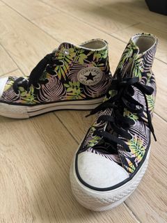 (Category: ) located in . Submitted by thevclosetph (Listing ID 1387217658, Image 1). Description: .