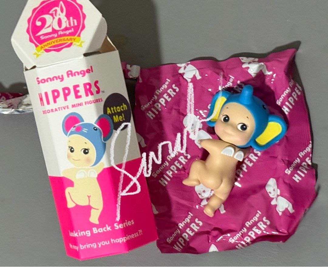 Sonny Angel Hipper (Category: Designer & Blind Box Toys) located in Paranaque City. Submitted by sweetiesarah01 (Listing ID 1387276685, Image 1). Description: Sonny Angel Hipper Looking Back series Elephant.