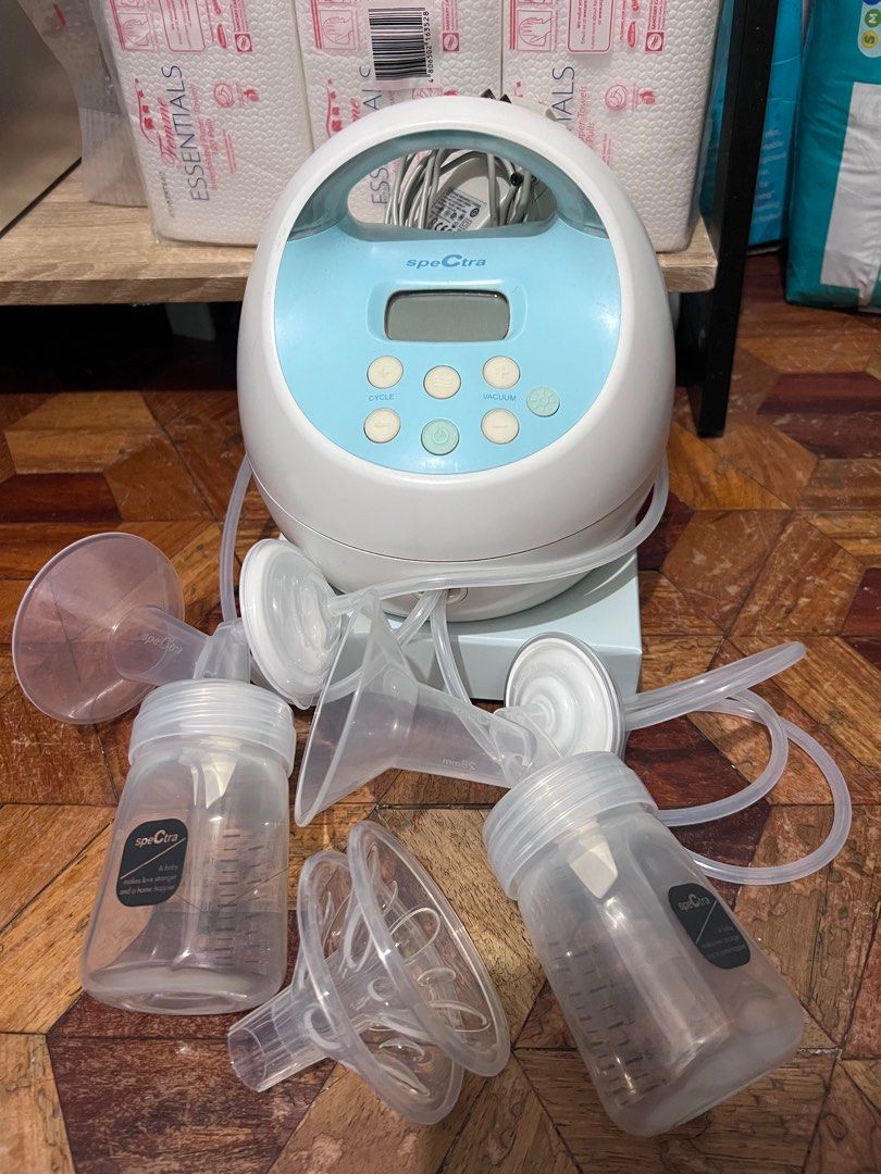 Spectra S1 Hospital Grade Pump (Category: Breastfeeding & Bottle Feeding) located in Muntinlupa City. Submitted by bellevalcorner (Listing ID 1387198707, Image 1). Description: Screen light not working But the pump itself is in good condition Used Hours: 741 Inclusion 28mm flange with bottle 24mm flange massanger Suction hose.