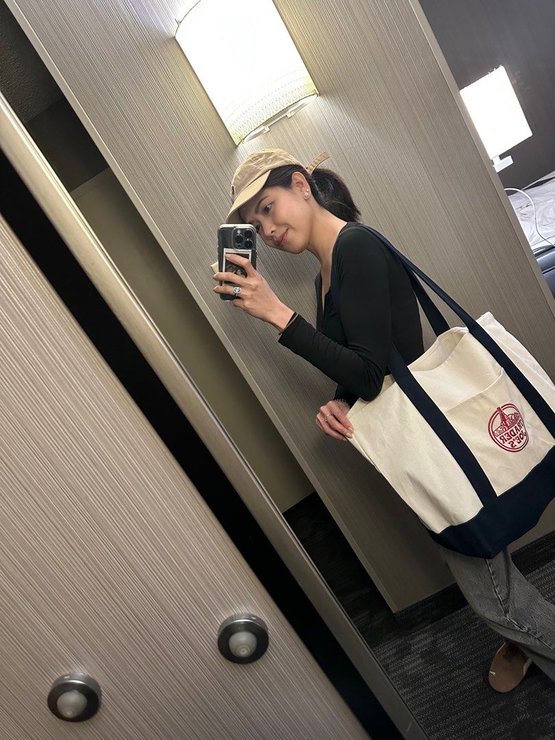 Trader Joe’s Tote Bag (Category: Tote Bags) located in Paranaque City. Submitted by listitwithb (Listing ID 1387214942, Image 3). Description: Brand new Trader Joe’s Tote bag - ₱650 only For preorder We will prioritize those who sent their DP (atleast 30%) 650 - Canvas Tote 720 - Red & Black Insulated Tote 500 - Cheese Tote Accepting shopping requests for Trader Joe’s or Target items Follow us on instagram for updates: @cartmanila.