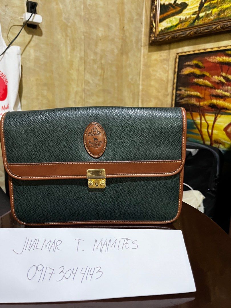 Valentino Coupeau Italy (Category: Luxury Bags & Wallets) located in Bansalan. Submitted by jhalmar (Listing ID 1387220168, Image 1). Description: Valentino Coupeau Italy Clutch bag.
