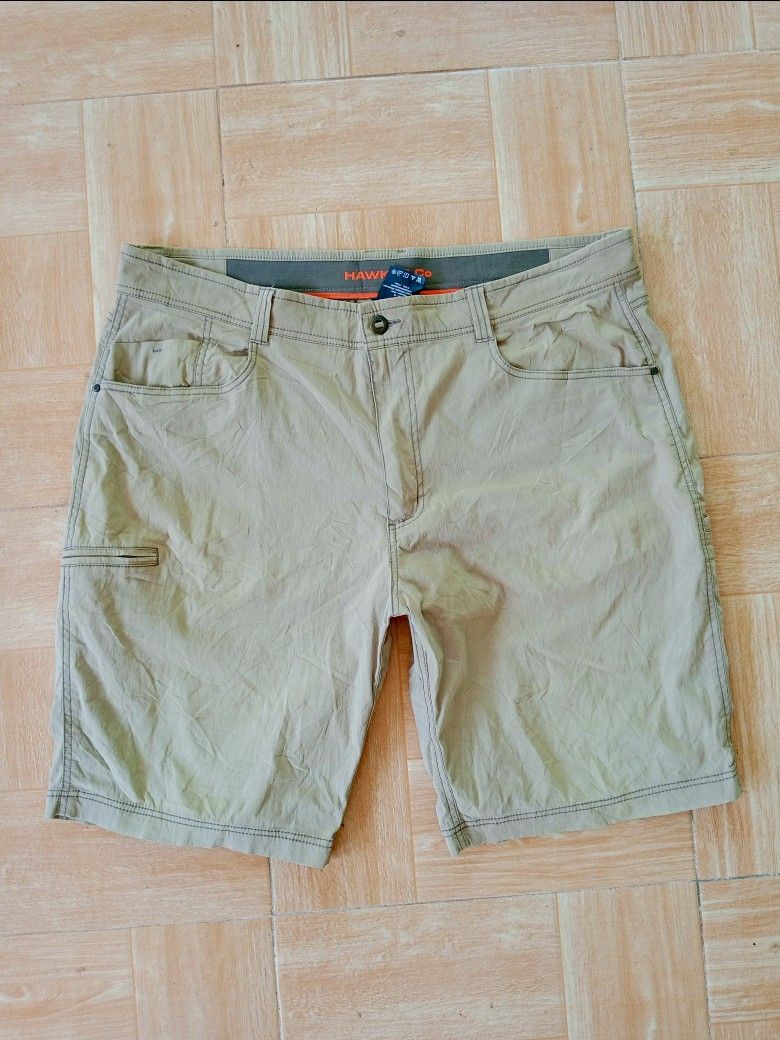 Walk short (Category: Shorts) located in Boston. Submitted by johnpaulvi30029 (Listing ID 1387223584, Image 1). Description: .