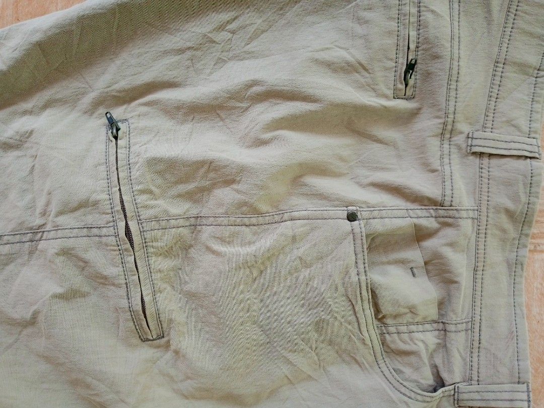 Walk short (Category: Shorts) located in Boston. Submitted by johnpaulvi30029 (Listing ID 1387223584, Image 3). Description: .