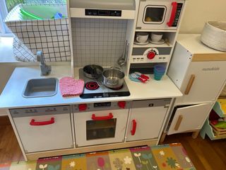 (Category: ) located in . Submitted by lainemck (Listing ID 1387207571, Image 1). Description: .