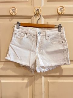(Category: ) located in . Submitted by closetclearance911 (Listing ID 1387459443, Image 1). Description: .