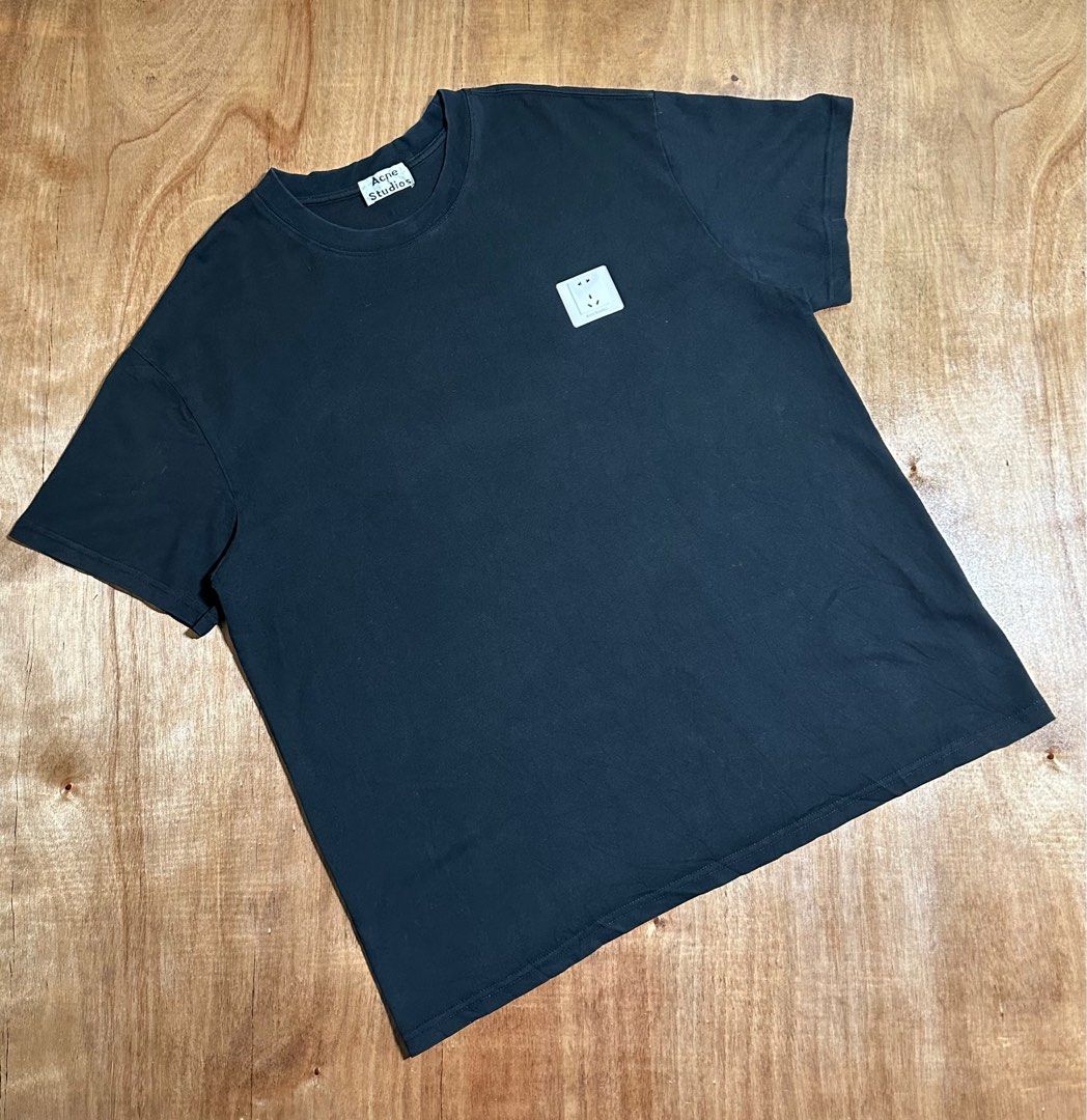 Acne Studios Shirt (Category: Tshirts & Polo Shirts ) located in Bacolod City. Submitted by dannnsoy (Listing ID 1387500308, Image 1). Description: Acne Studios Shirt •In very good condition •Dimension: 23.5” x 29” •Issue: Minimal cracks on print •Price: 499 only.