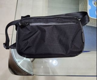 (Category: ) located in . Submitted by premiumhub_sg (Listing ID 1387456425, Image 1). Description: .