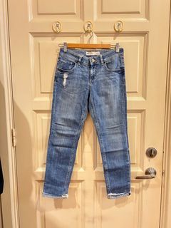 (Category: ) located in . Submitted by closetclearance911 (Listing ID 1387461760, Image 1). Description: .