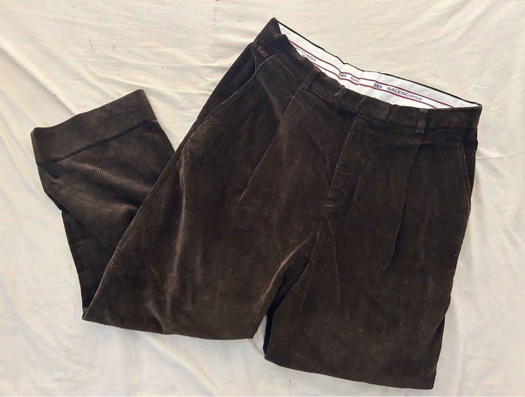 Balenciaga Brown Corduroy Pants (Category: Trousers) located in Manila. Submitted by firesupply.ph (Listing ID 1387383645, Image 1). Description: Waist: 30 (US) Length: 42 in Leg Opening: 22.5 in Hip: 38 in Cuff: 18 in ✔️ Very good condition ✔️ Color rating: 9/10 ✔️ Classy baggy fit (can be altered if you prefer shorter) 💰 Price: ₱1,000 📩 PM me for more details .