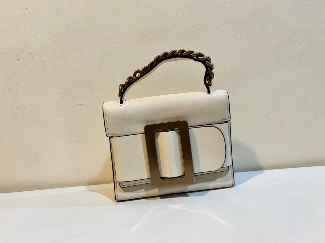 Boyy Fred 17 Luxury Bag (Category: Luxury Bags & Wallets) located in Quezon City. Submitted by breeco. (Listing ID 1387438769, Image 2). Description: Used once for an occasion. Boyy is considered as a luxury brand made in Thailand. Bnew price is Bht12,900. .