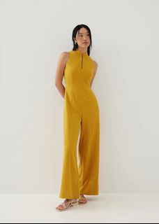 (Category: ) located in . Submitted by clearmywardrobe2 (Listing ID 1387362668, Image 1). Description: .