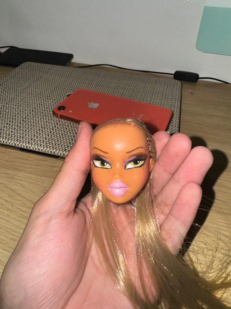 Bratz Head - 300 each (Category: Kids Toys) located in Iloilo. Submitted by dawllsdawlls (Listing ID 1387467495, Image 2). Description: Bratz heads.