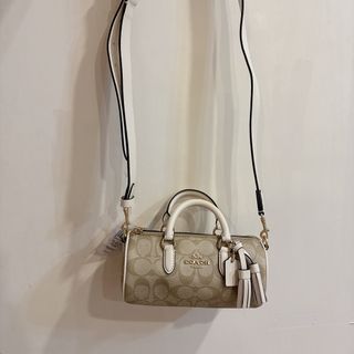 （分類：）位於 。 由 eggwhitecookie 提交（商品編號 1387507444，圖片 1）。簡介： 。