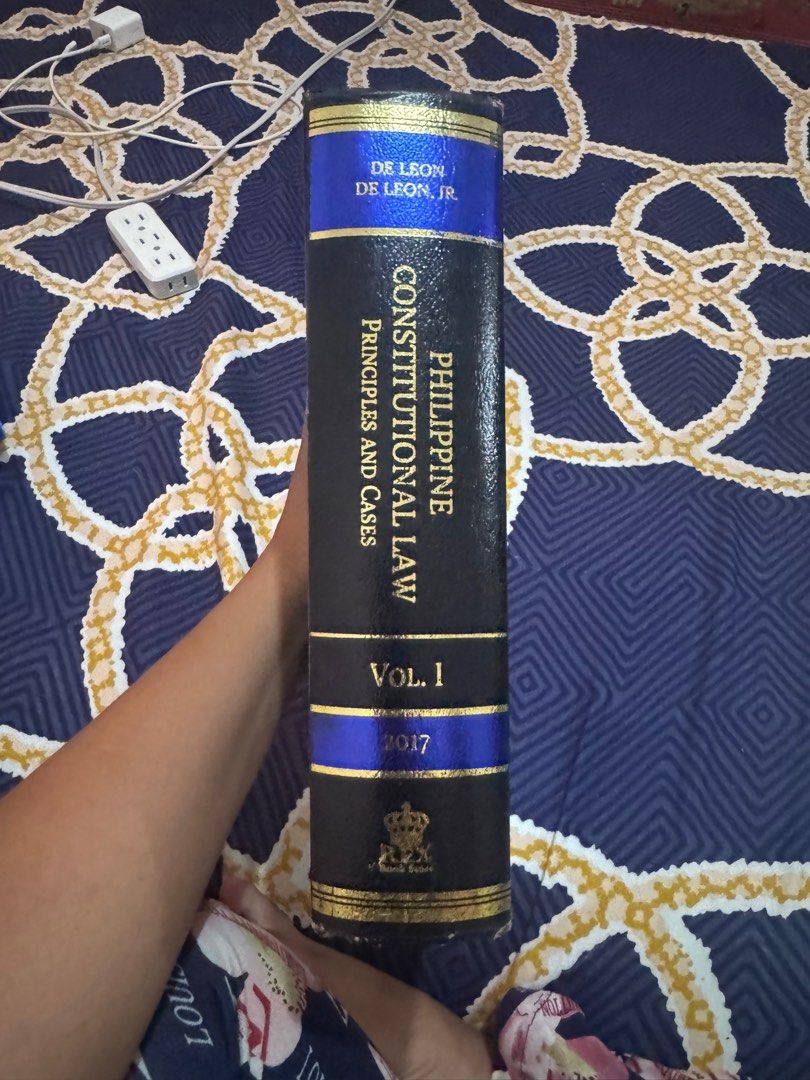 Constitutional Law Vol. 1 by Hector De Leon (2017) (Category: Textbooks) located in Dipolog. Submitted by nomorelys (Listing ID 1387396616, Image 2). Description: Philippine Constitutional Law: Principles and Cases by Hector S. De Leon and Hector M. De Leon, Jr book has few highlights but it is in good condition.