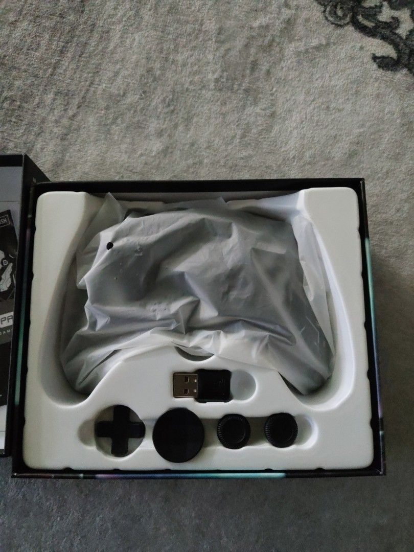 Fantech Eos Pro controller (Category: Others) located in Banting. Submitted by akmal771 (Listing ID 1387377111, Image 3). Description: .