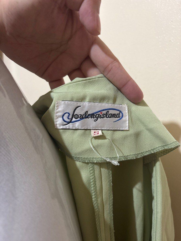 Green Office Coordinates (Category: Sets or Coordinates) located in Cavite. Submitted by havayanna.16 (Listing ID 1387450707, Image 2). Description: • Fit to small to medium •With shoulder pads, but you can remove it if you don’t like it. • Never been use.