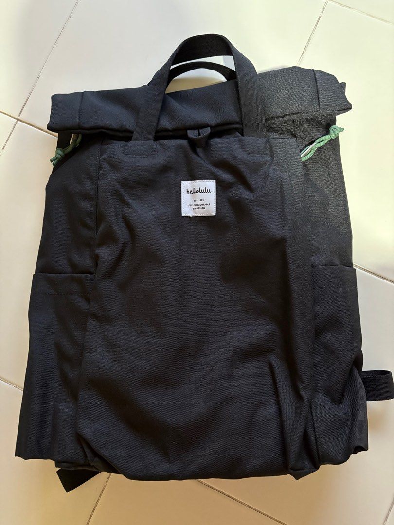 Hellolulu Backpack (Category: Backpacks) located in Singapore. Submitted by xjellyx (Listing ID 1387466708, Image 1). Description: .