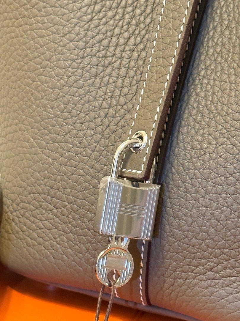 Hermes Picotin 18 Etoupe PHW Stamp K (Category: Luxury Bags & Wallets) located in Taguig. Submitted by rammia (Listing ID 1387542436, Image 2). Description: Hermes Picotin Complete Set Hard to get Color Etoupe in PHW Box Dustbag Receipt Copy Free Twilly .