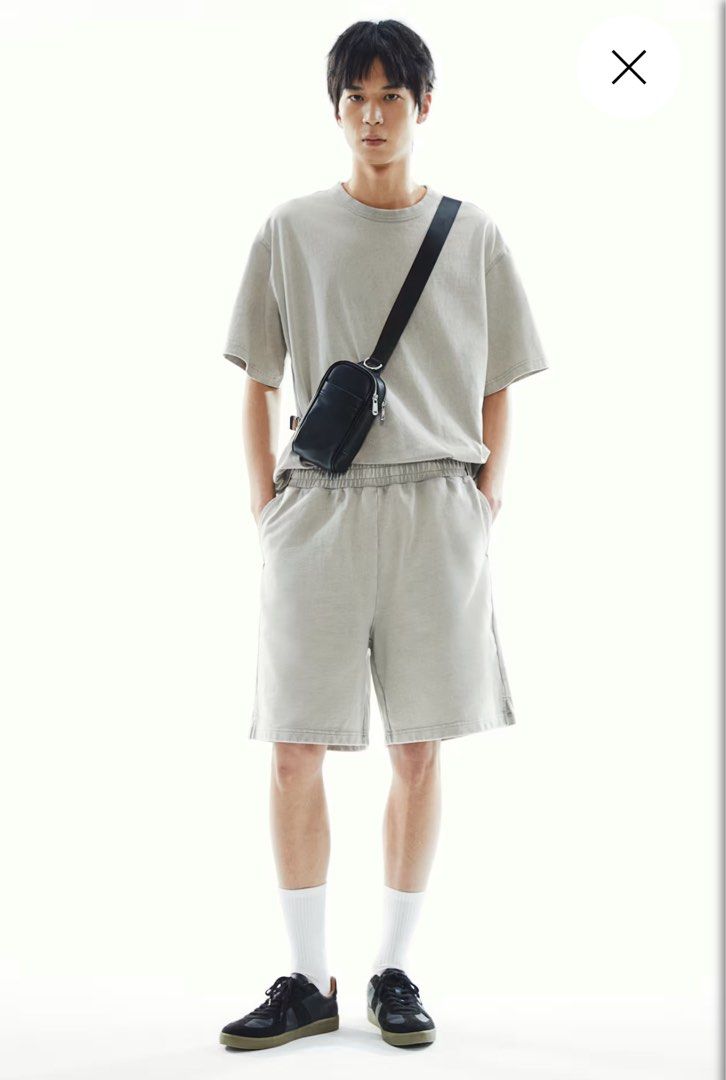 H&M oversized washed shirt medium (Category: Tshirts & Polo Shirts ) located in San Fernando. Submitted by ercmnzn (Listing ID 1387507962, Image 1). Description: Looks washed/faded (yun talaga design/style ng shirt) It is oversized so medium size can fit large Brand new and original.