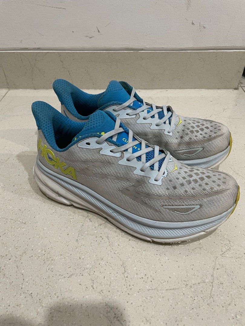 Hoka Clifton 9 (with original box) Fesyen Pria Sepatu Sneakers di Hoka Clifton 9 (with original box) Fesyen Pria Sepatu Sneakers di