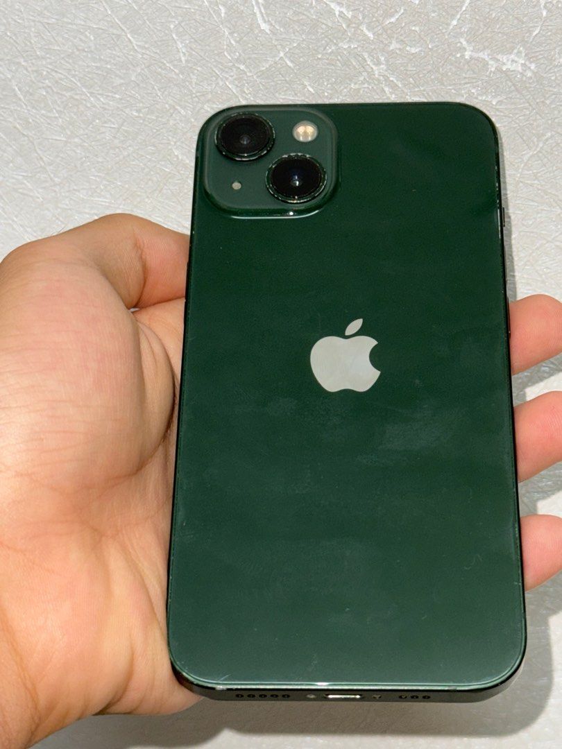 美品】iPhone13 256GB 電池100% iPhone 13 美品 256GB黒☆アメリカ版☆ (