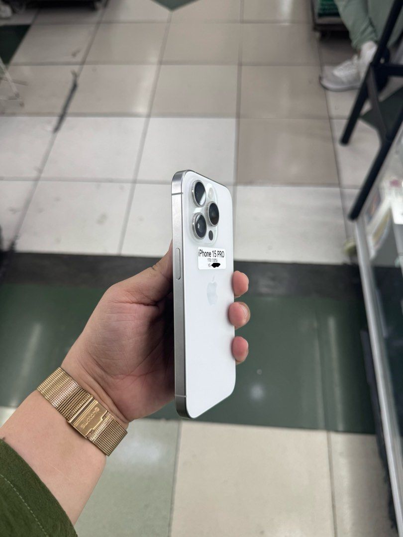 Iphone 15 Pro 1TB 100% BATT FU NTC MAY UNKOWN CAMERA (Category: iPhone 15 Series) located in San Juan City. Submitted by keannagadgetph (Listing ID 1387358879, Image 2). Description: Available Units for today's POST! Iphone 15 Pro/ 1TB / FU / NTC / 100% BATT / Camera Unknown - any colors available - good condition - 95% Makinis - good battery - no issue / repair - Any colors available ~ Accepting SWAP / TRADE IN / INSTALLMENT / BINTA UNIT ~ CASH 