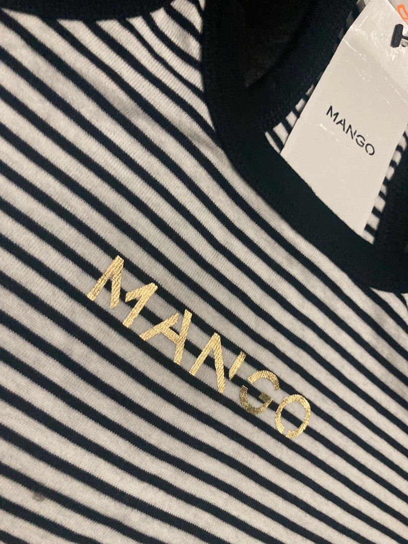 Mango Basic (Category: Blouses) located in Shah Alam. Submitted by snakhn18 (Listing ID 1387482088, Image 3). Description: New with tag. Nak jual murah murah je ✨.