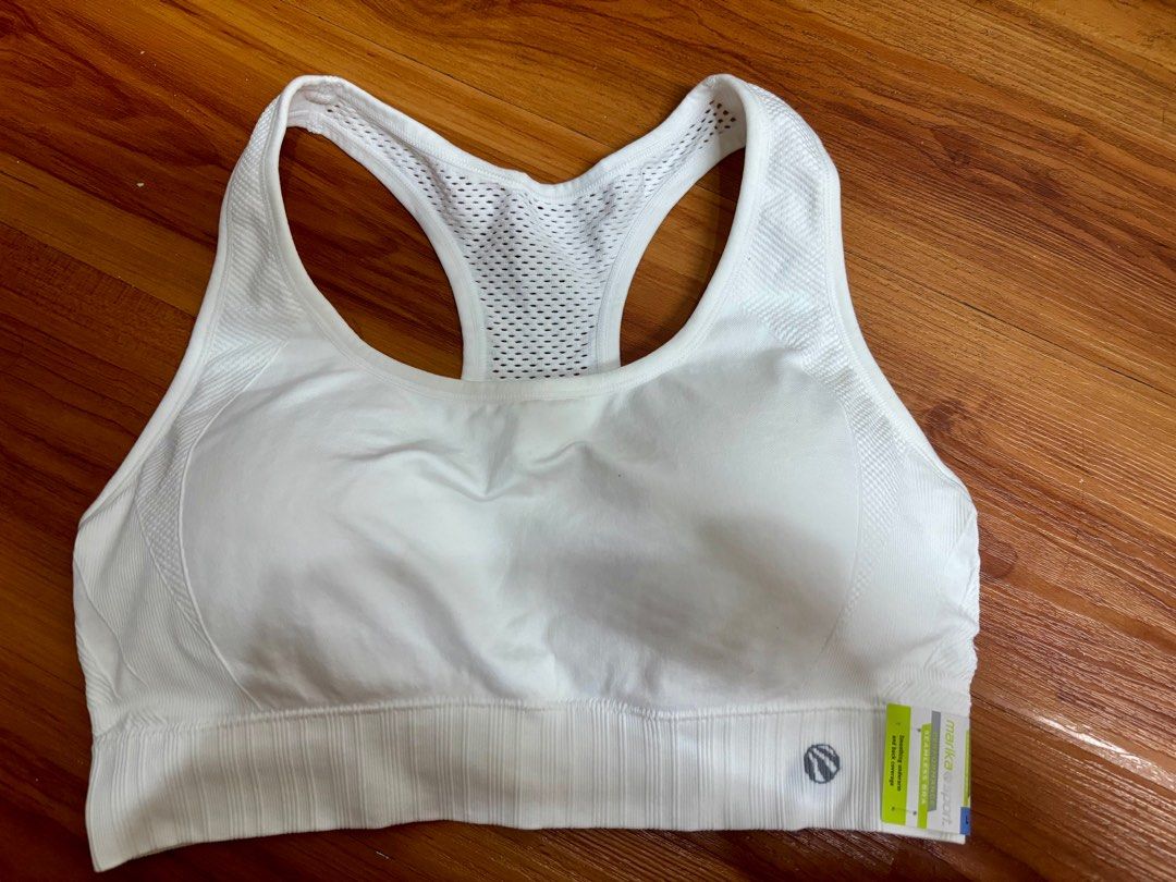 marika sport’s bra (Category: Activewear) located in Pateros City. Submitted by rdrd23 (Listing ID 1387485233, Image 1). Description: Marika sport’s bra (white) Seamless bra.