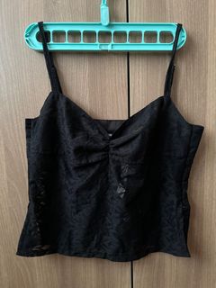(Category: ) located in . Submitted by wear.issy (Listing ID 1387428644, Image 1). Description: .