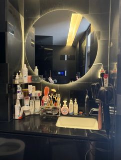 (Category: ) located in . Submitted by bargainhunter1337 (Listing ID 1387431823, Image 1). Description: .