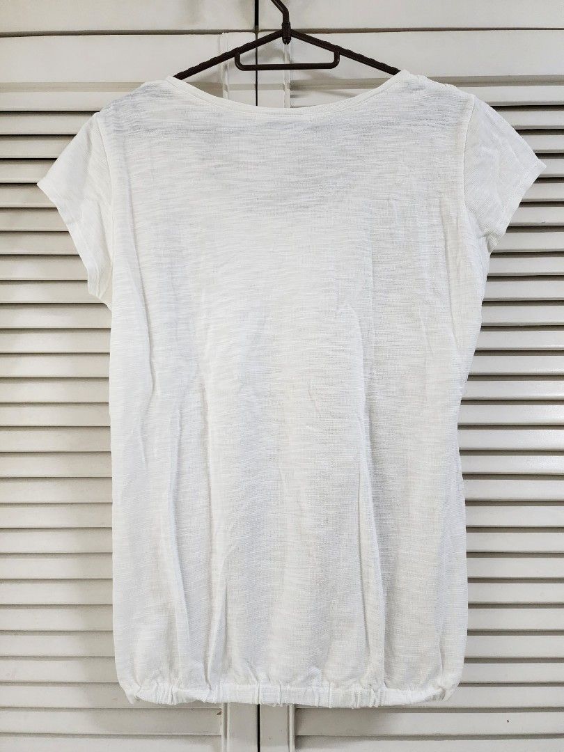 Paperdolls and co. Off White blouse L (Category: Shirts) located in Quezon City. Submitted by nostalgicfix (Listing ID 1387360760, Image 2). Description: .