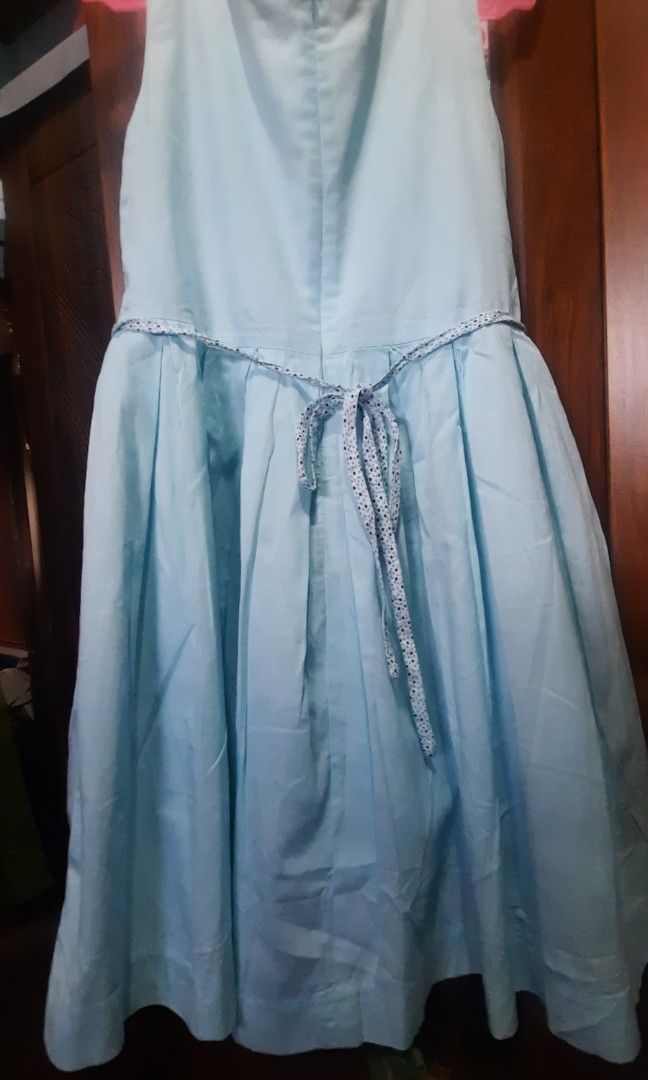 Periwinkle dress (Category: Babies & Kids Fashion) located in Caloocan City. Submitted by maxineshop (Listing ID 1387358967, Image 2). Description: ecu size: 12yrs color: baby blue.