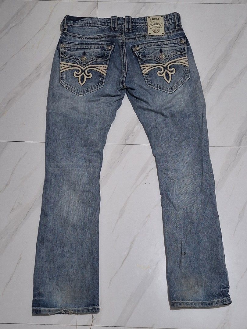 Rock Revival Cooper Straight cut jeans (Category: Jeans) located in Dasmarinas. Submitted by lips04 (Listing ID 1387517075, Image 2). Description: for sale or swap (looking for bootcut) size 31 on tag length 43 thigh 10.5 hem 8 rise 10 complete tags broken zipper.